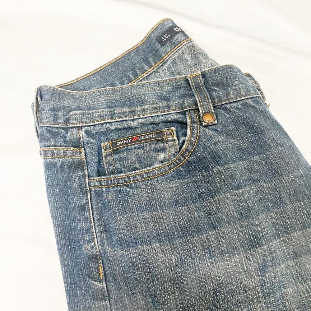 DKNY Vintage Medium Wash Straight Leg Jeans Made In USA - Picture 6 of 10